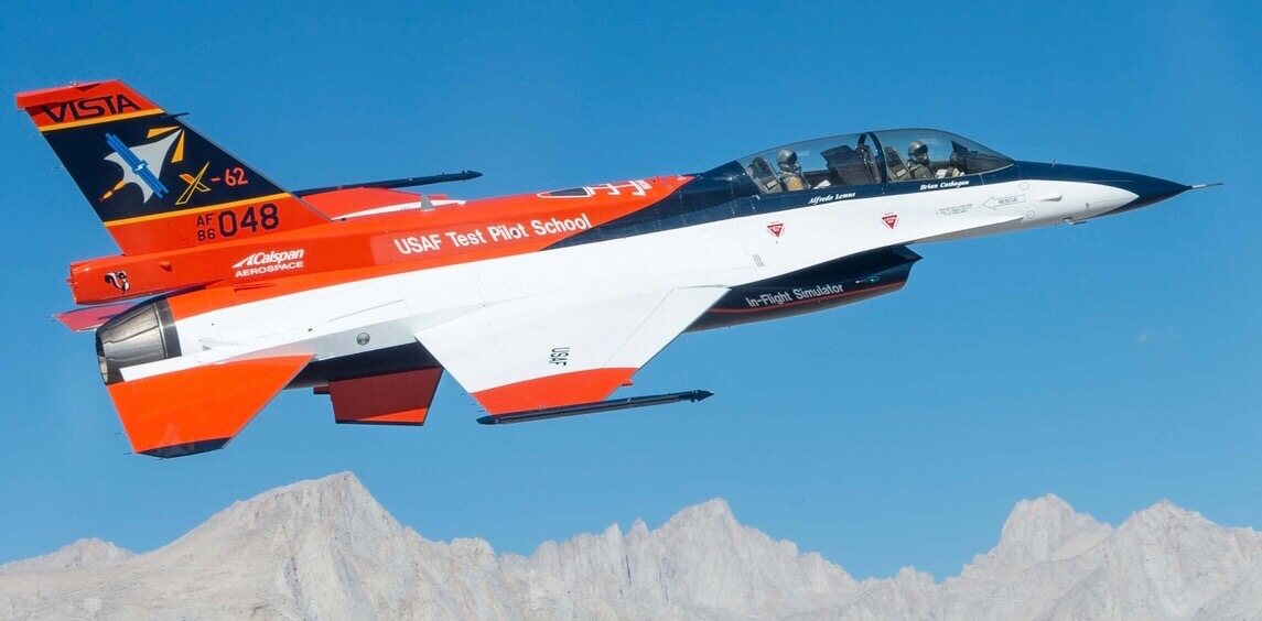 X-62A yapay zekasını test ediyor