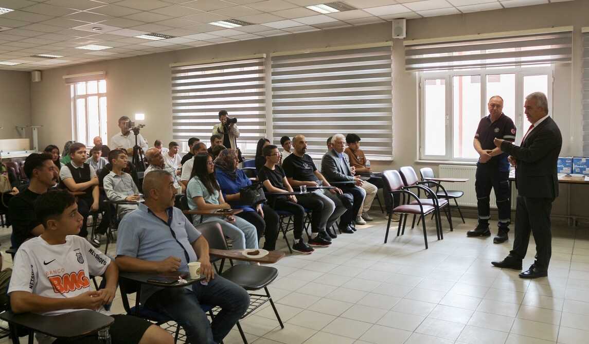 MKE: Derslik yok, fabrika var