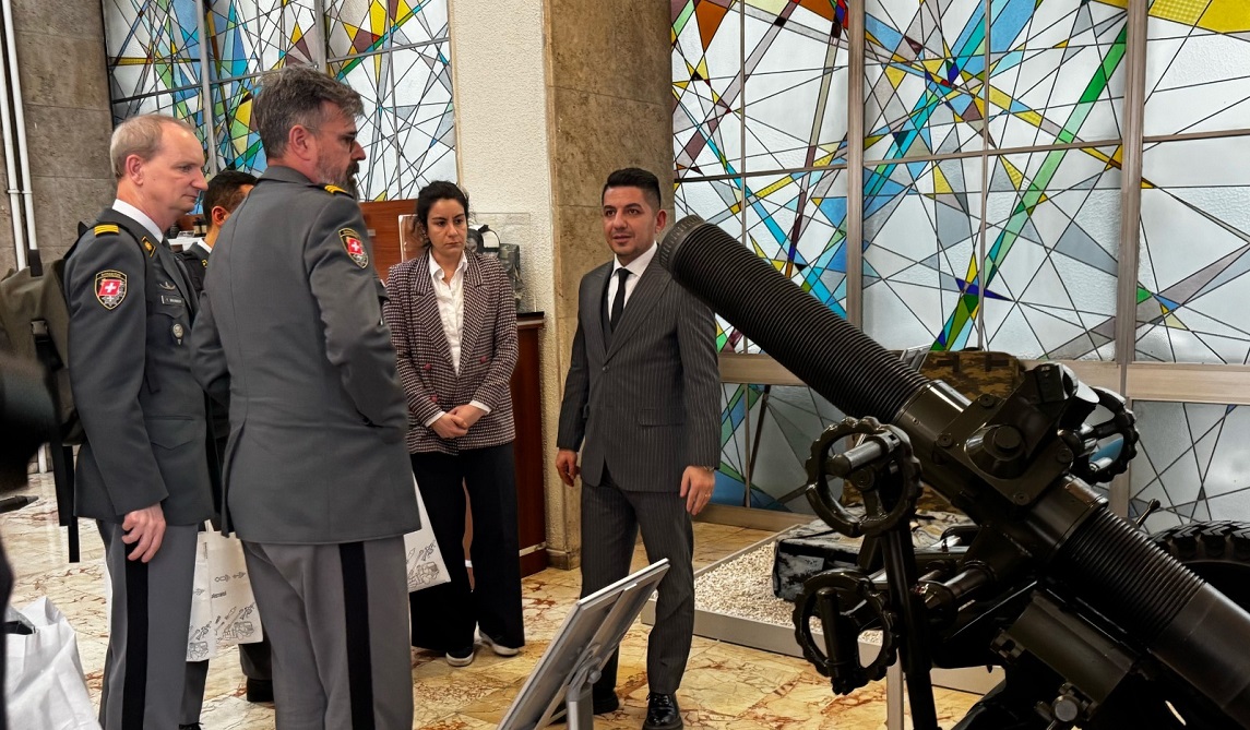 İsviçre askeri heyetinden MKE'ye ziyaret